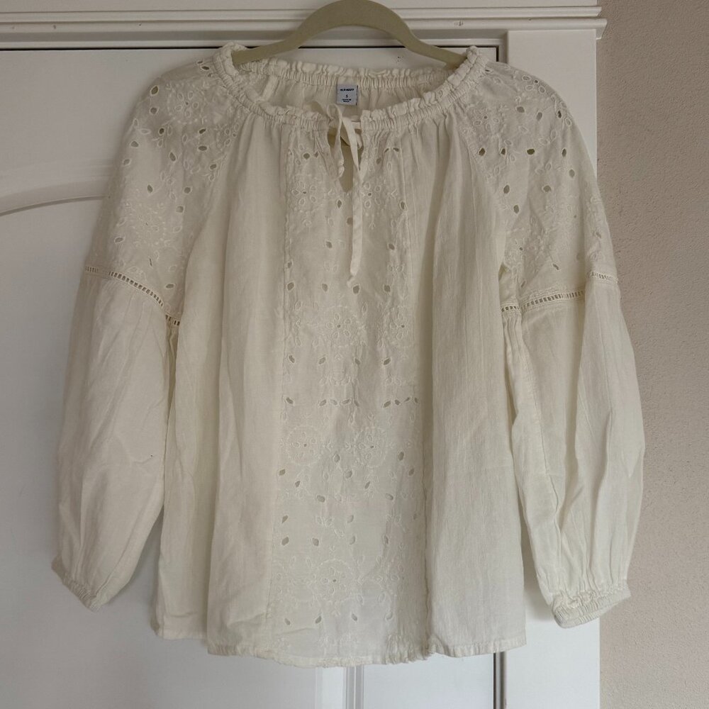 *3for15* Old Navy Eyelet Lace Blouse